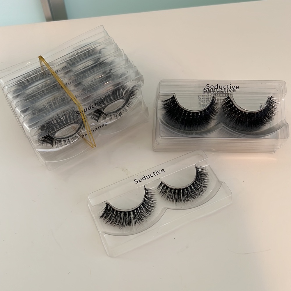 Lashes - Picture 2 of 2